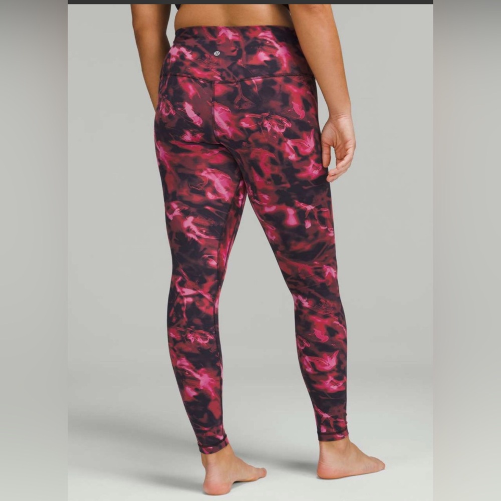 #223 NWT Lululemon Align High-Rise Pant 28"
Intensity Pink Blossom Multi Sz 8 - Picture 3 of 9